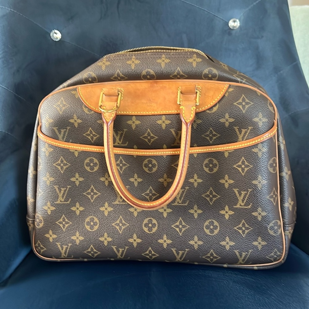 *SALE* Louis Vuitton Deuville Bag